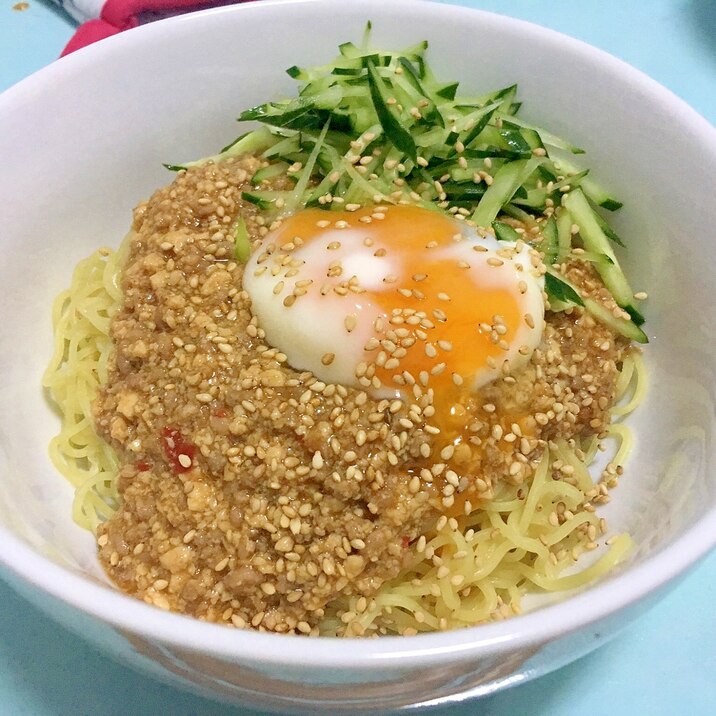 ジャージャー麺